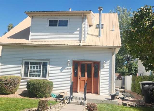 Property at 1018 State St, Alamosa, CO 81101, 3 beds, 2 baths