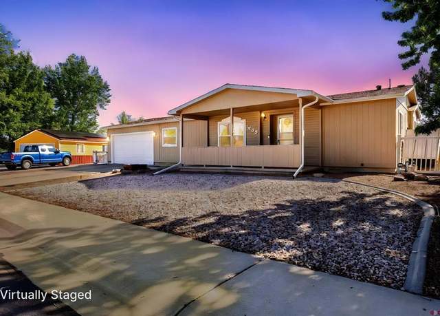 Property at 1909 Kellie Dr, Montrose, CO 81401, 3 beds, 2 baths