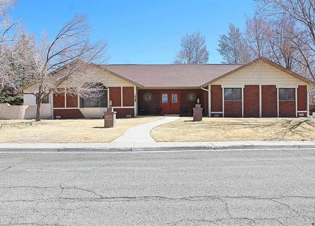 Property at 224 Riverwood Dr, Alamosa, CO 81101, 4 beds, 3 baths