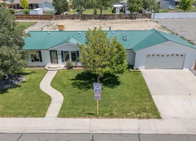 Property at 463 Golden Dr, Montrose, CO 81401, 3 beds, 2 baths