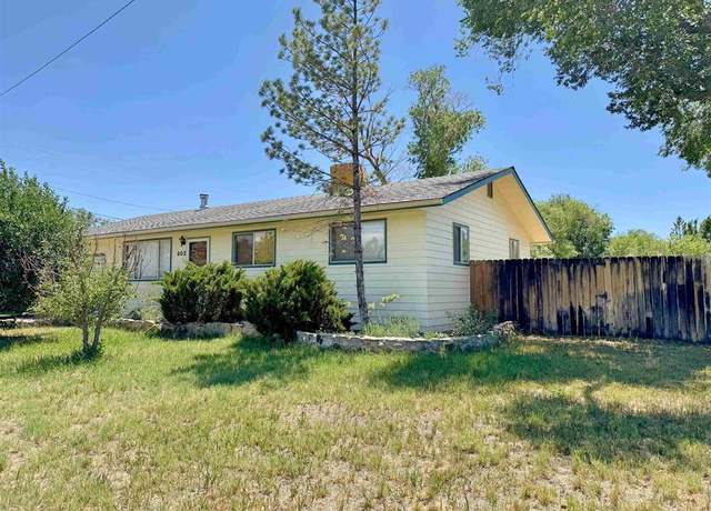Property at 902 S Mesa Ave, Montrose, CO 81401, 2 beds, 1 bath