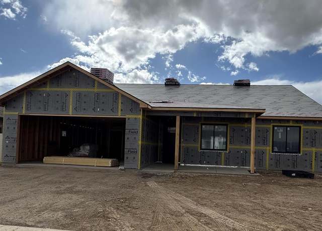 Property at 607 Vermillion Ave, Montrose, CO 81403, 3 beds, 2 baths