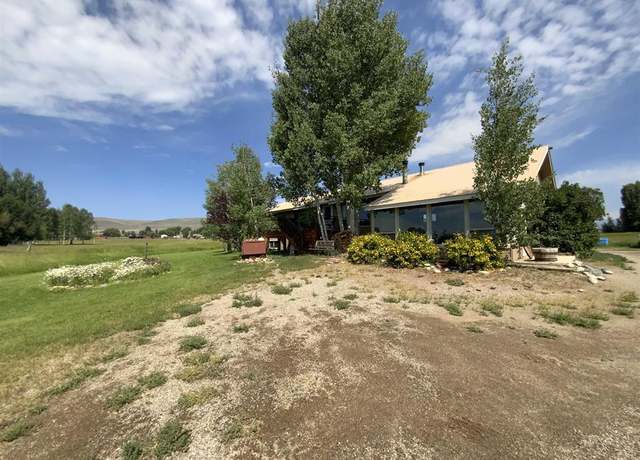 Property at 593 Chekwa Trl, Gunnison, CO 81230, 5 beds, 3 baths