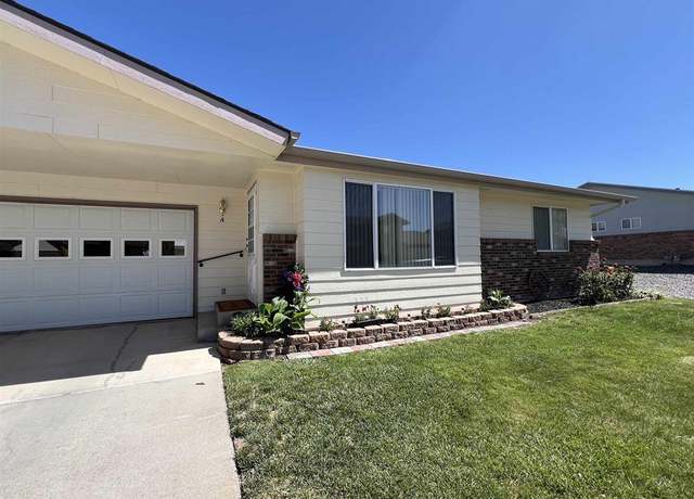 Property at 2043 Princeton Way Unit A, Montrose, CO 81401, 2 beds, 2 baths