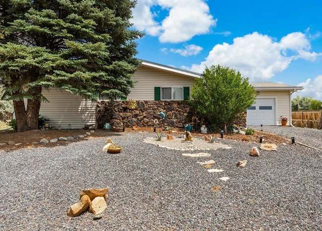Property at 10712 Mesa View Dr, Austin, CO 81410, 3 beds, 1.5 baths