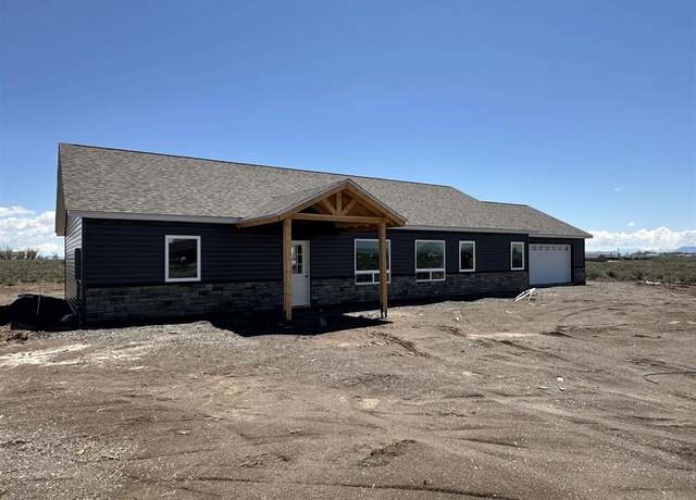 Property at 8762 Ridgetop Dr, Alamosa, CO 81101, 3 beds, 2 baths