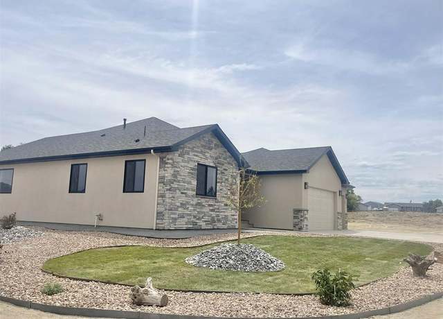 Property at 62774 Jacob Rd, Montrose, CO 81401, 3 beds, 2 baths