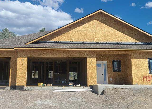 Property at 1439 Big Pines Dr, Montrose, CO 81401, 4 beds, 3 baths