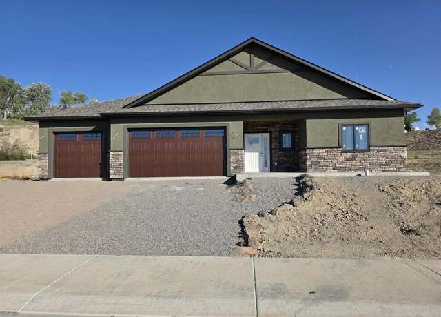 Property at 1439 Big Pines Dr, Montrose, CO 81401, 4 beds, 3 baths