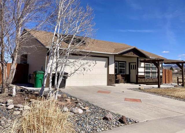 Property at 2301 Tate Ct, Montrose, CO 81401, 3 beds, 2 baths