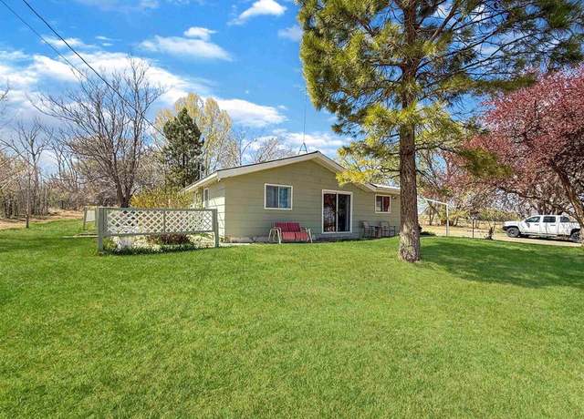 Property at 3107 5500 Rd, Olathe, CO 81425, 2 beds, 1 bath