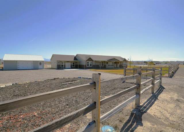 Property at 726 Appaloosa St, Delta, CO 81416, 3 beds, 2 baths