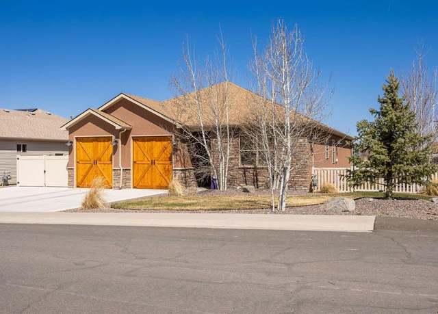 Property at 3023 Outlook Rd, Montrose, CO 81401, 3 beds, 2 baths