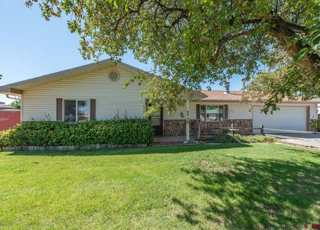 Property at 64170 Oakland Rd, Montrose, CO 81401, 4 beds, 2 baths