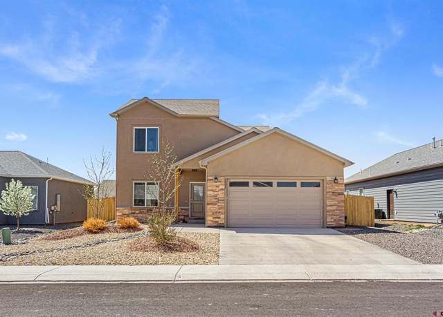 Property at 1431 Fivemile Creek Ave, Montrose, CO 81401, 4 beds, 2.5 baths