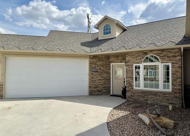 Property at 2816 Stoney Creek Ln, Montrose, CO 81401, 2 beds, 2 baths