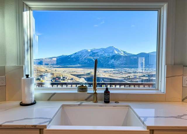 Property at 18 Buttercup Ln, Crested Butte, CO 81225, 6 beds, 5.5 baths