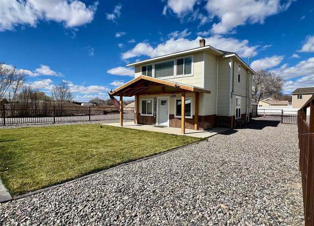 Property at 1045 E 7th St Unit 1045 1/2, Delta, CO 81416, 3 beds, 2 baths