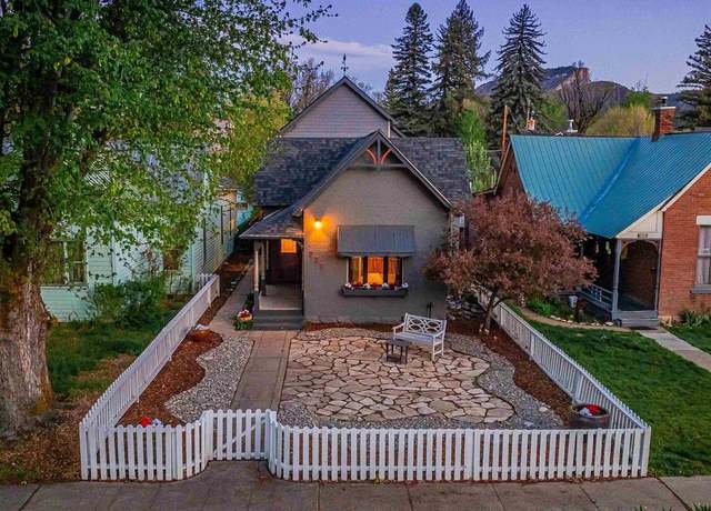 Property at 729 E 4th Ave, Durango, CO 81301, 5 beds, 2 baths