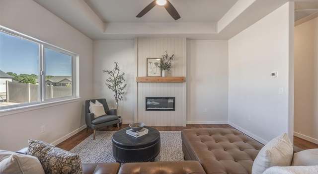 Photo of 613 Carbonero Ave, Montrose, CO 81403
