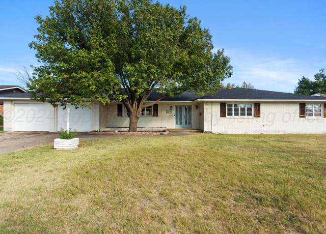 Property at 2310 N Aspen Dr, Pampa, TX 79065, 4 beds, 2 baths