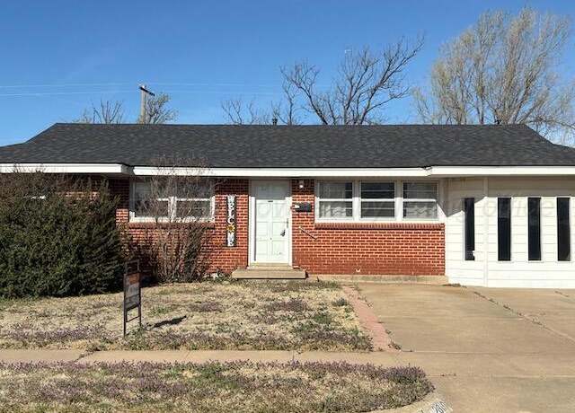 Property at 2619 Navajo Rd, Pampa, TX 79065, 3 beds, 1 bath