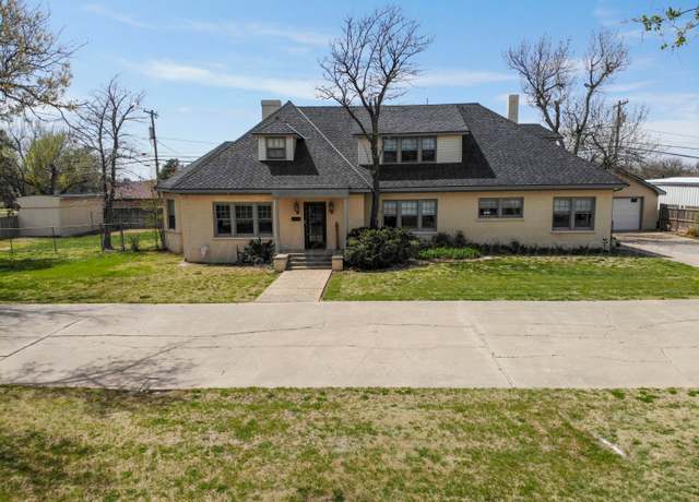 Property at 1401 N Russell St, Pampa, TX 79065, 4 beds, 3 baths