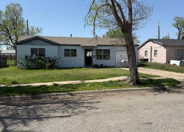 Property at 324 Anne St, Pampa, TX 79065, 3 beds, 1 bath