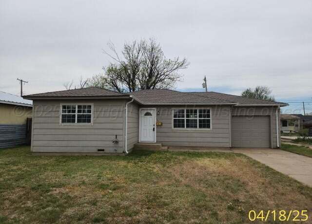 Property at 2235 Williston St, Pampa, TX 79065, 3 beds, 1 bath