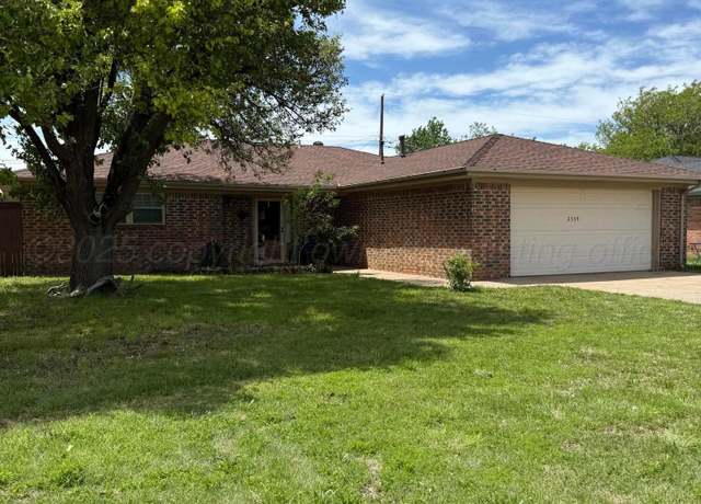 Property at 2339 N Cherokee Dr, Pampa, TX 79065, 3 beds, 2 baths