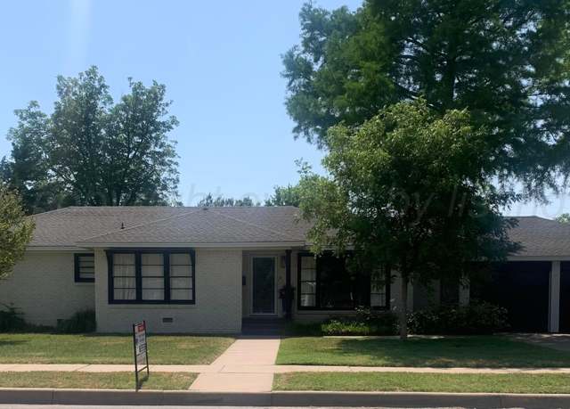 Property at 1817 N Christine St, Pampa, TX 79065, 3 beds, 2 baths