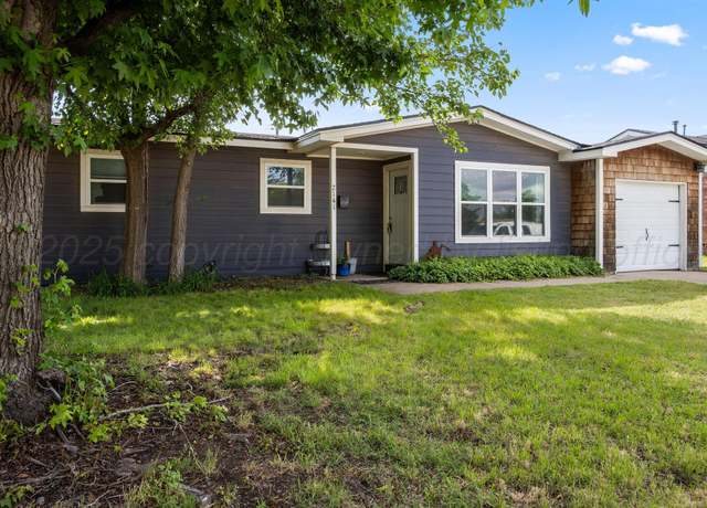 Property at 2141 N Sumner St, Pampa, TX 79065, 3 beds, 2 baths