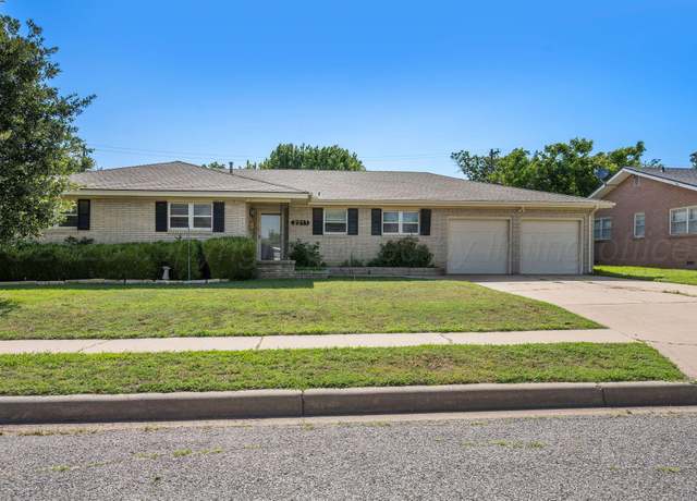 Property at 2213 N Chestnut Dr, Pampa, TX 79065, 3 beds, 2 baths