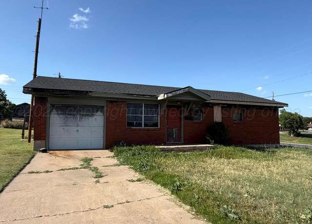 Property at 721 E 15th Ave, Pampa, TX 79065, 3 beds, 1 bath