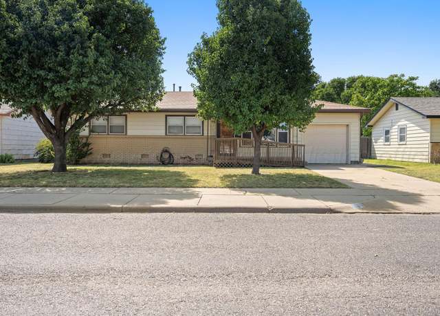 Property at 1809 N Christy St, Pampa, TX 79065, 3 beds, 2 baths