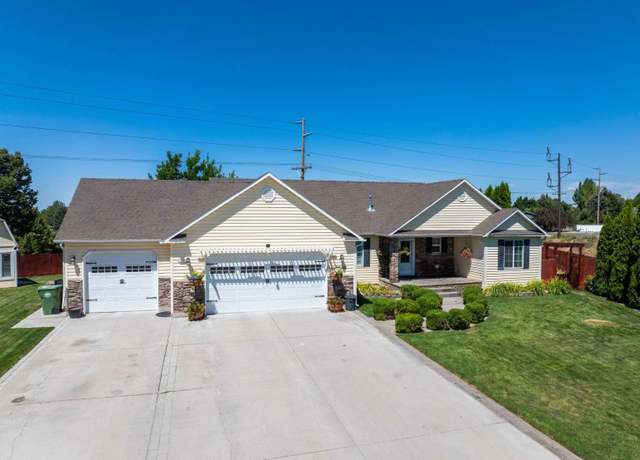Property at 4599 Pocahontas Dr, Chubbuck, ID 83202, 5 beds, 3.5 baths