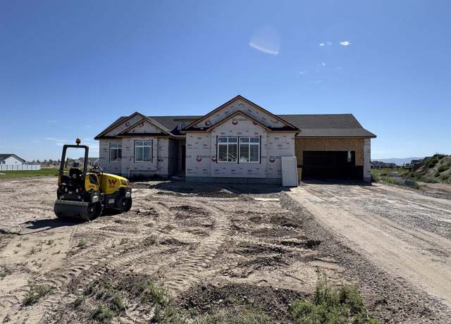 Property at 1571 N 835 E, Shelley, ID 83274, 6 beds, 3.5 baths