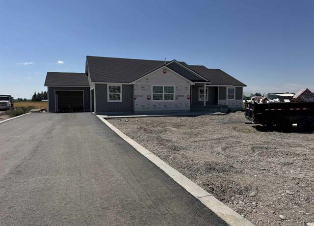 Property at 1576 N 835 E, Shelley, ID 83274, 5 beds, 3 baths