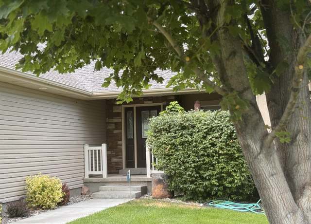 Property at 3921 E 154 N, Rigby, ID 83442, 6 beds, 3 baths