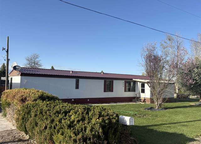 Property at 575 E Washington St, Aberdeen, ID 83210, 2 beds, 1 bath