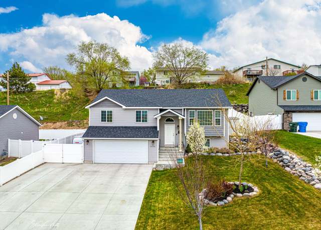 Property at 1222 Wall St, Pocatello, ID 83201, 4 beds, 3 baths