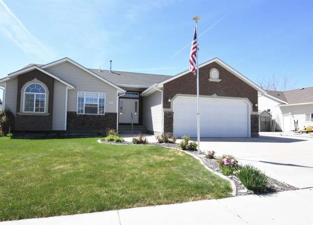 Property at 1073 Petersburg Dr, Chubbuck, ID 83202, 5 beds, 3 baths