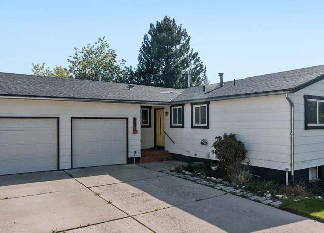 Property at 805 Tanager Dr, Pocatello, ID 83201, 5 beds, 3 baths