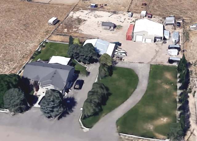 Property at 13341 N Walton Rd, Pocatello, ID 83202, 5 beds, 3 baths