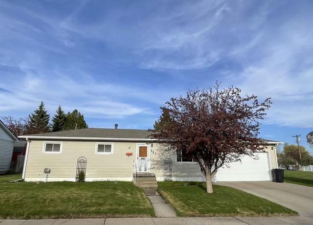 Property at 321 Gagon Dr, Soda Springs, ID 83276, 5 beds, 2 baths