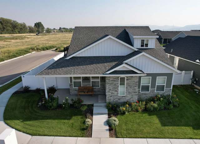 Property at 609 Aurora, Chubbuck, ID 83202, 3 beds, 3 baths