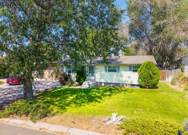 Property at 1480 Paramount St, Pocatello, ID 83201, 3 beds, 2 baths