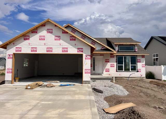 Property at 1082 Alpine Ave, Chubbuck, ID 83202, 3 beds, 2 baths