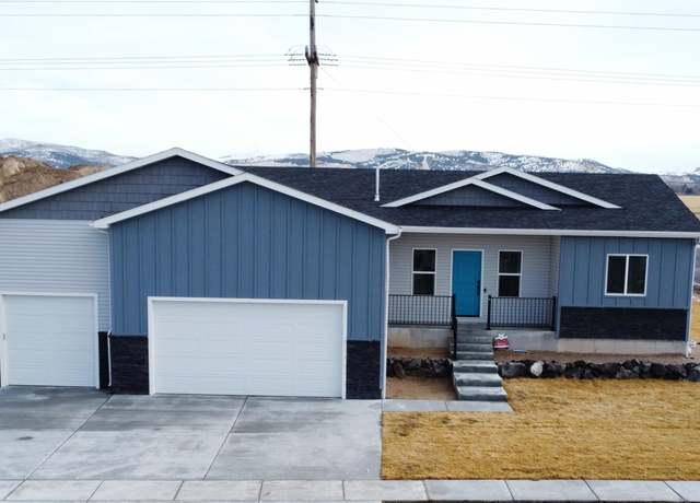 Property at 1201 Dolostone, Pocatello, ID 83201, 6 beds, 3 baths