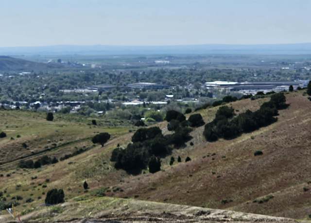 Property at 531 Vista Dr, Pocatello, ID 83201